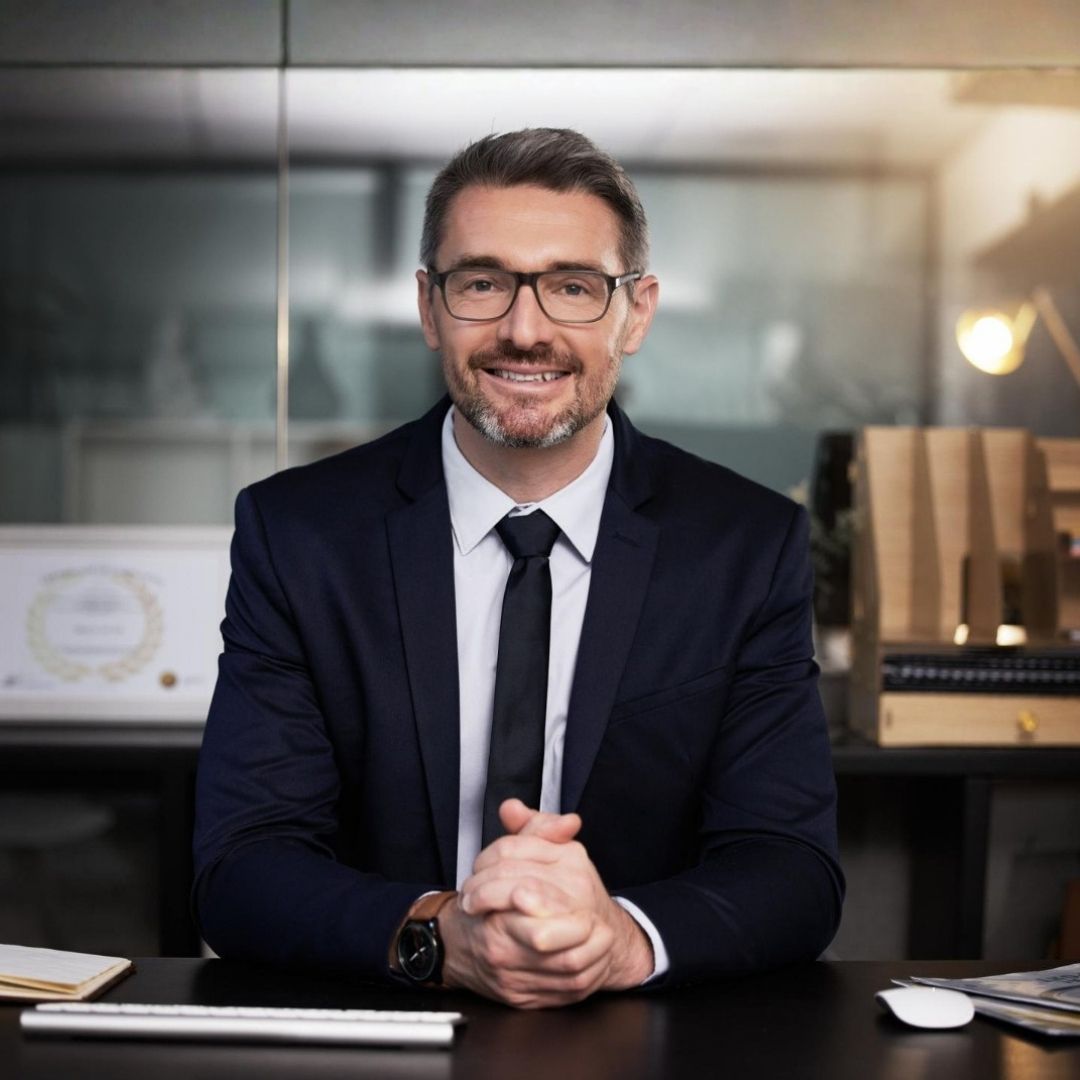 Elevate Labs | Engineering Revenue Systems for CEOs 5